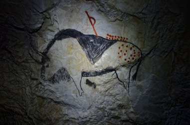 Dessin d'un taureau dans la grotte de Sabart